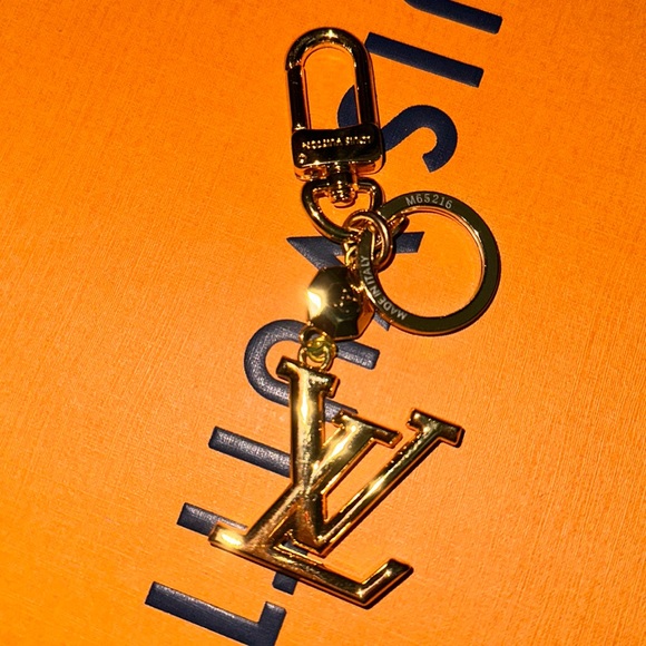 LV FACETTES BAG CHARM & KEY HOLDER - Picture 4 of 6